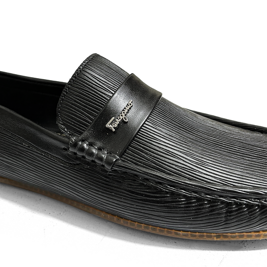 STRIPED BLACK LOAFERS