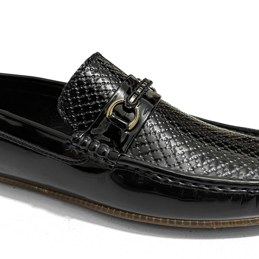 CLASSIC TEXTURED BLACK LOAFERS