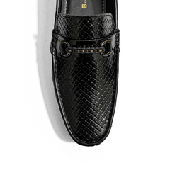 CLASSIC TEXTURED BLACK LOAFERS
